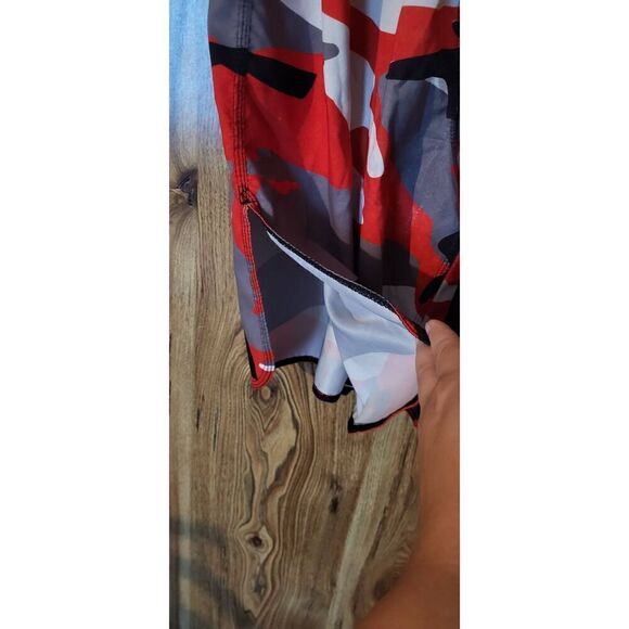 UR Fight red/grey athletic men's shorts - Picture 2 of 4